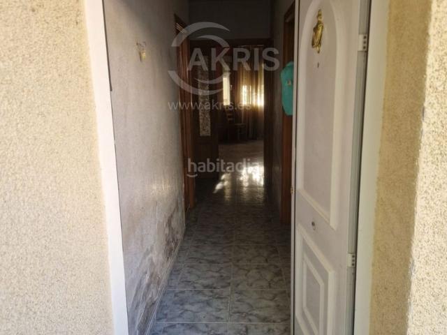 Casa adosada en venta en Ajofrín. Crea la Casa de tus Sueños! Gran Vivienda con Patio en Ajofrín por solo 71.000. Casas adosadas.