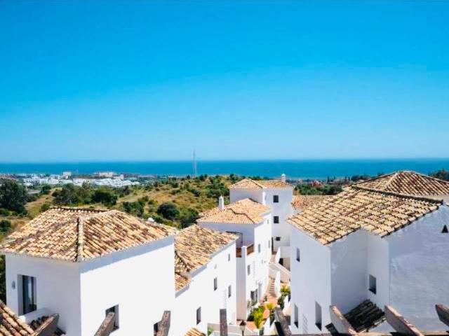 Casa adosada en Venta en Alto de los Monteros