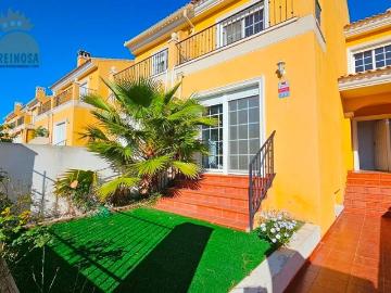 Casa adosada en Venta en Altorreal El Chorrico