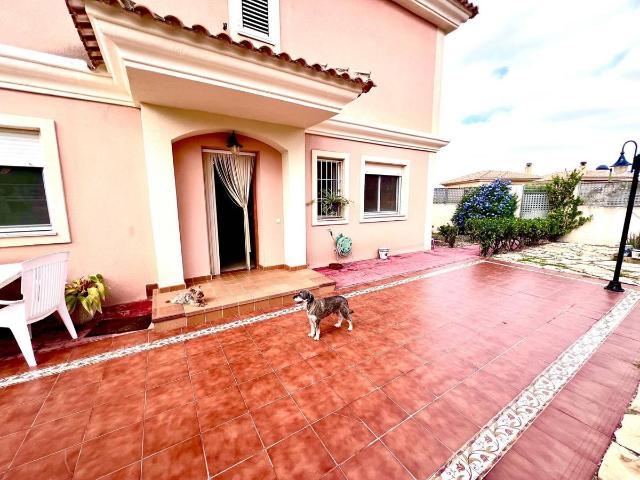 Casa adosada en Venta en Altorreal El Chorrico