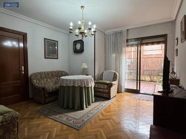 Casa adosada en Venta en Alamín