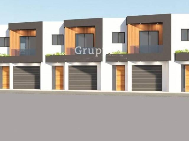 Casa adosada en Venta en Albatàrrec