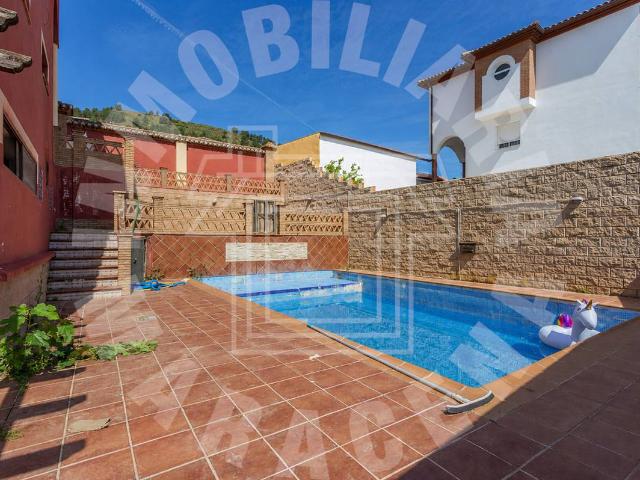 Casa adosada en Venta en Albolote