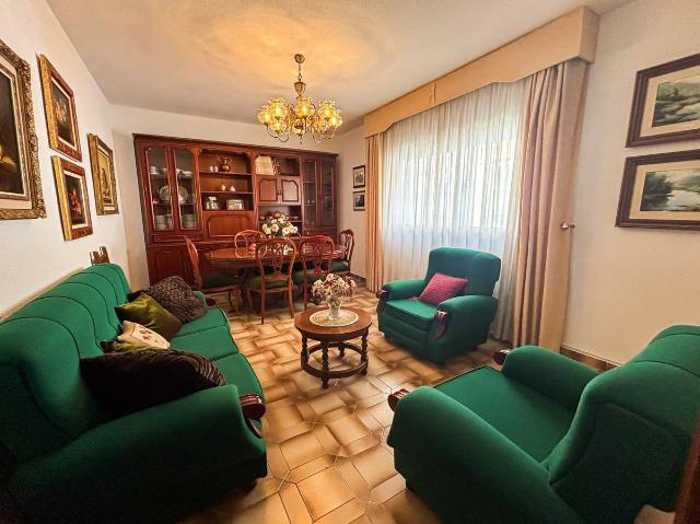Casa adosada en Venta en Albolote