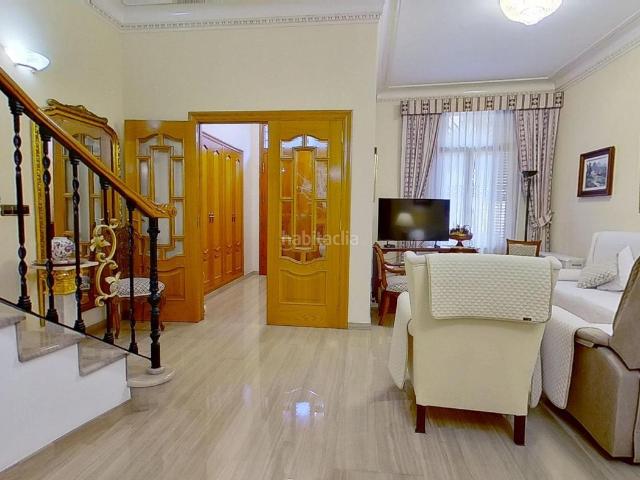 Casa adosada en venta en Alboraya, Alboraya Centro. Preciosa casa señorial en el corazón de Alboraya. Casas adosadas.