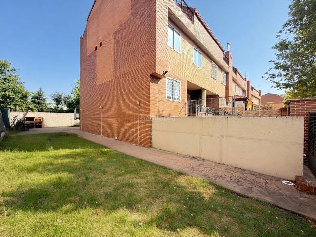Casa adosada en venta en Alcalá de Henares, La Garena. Casas adosadas Alcalá de.
