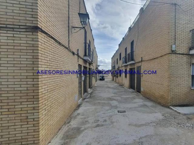Casa adosada en Venta en Alcalá del Río