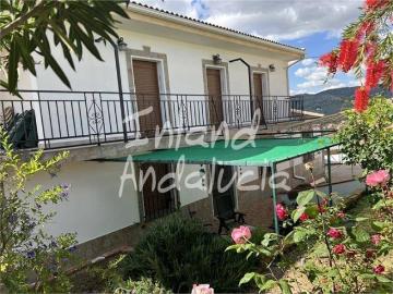 Casa adosada en Venta en Alcalá la Real