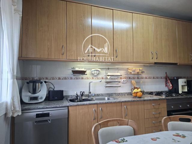 Casa adosada en venta en Alcarràs. PRECIOSA CASA ADOSADA EN VENTA CON JARDIN PRIVADO DEMAS 40 M2. Casas adosadas.