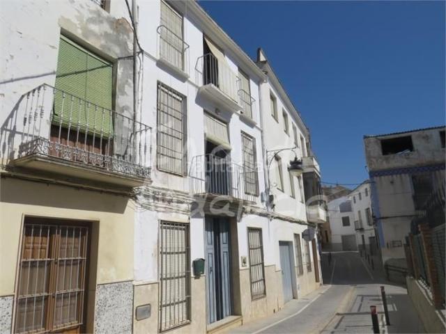 Casa adosada en venta en Alcaudete. Casas adosadas.