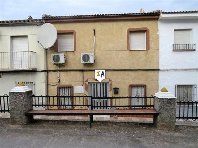 Casa adosada en Venta en Alcaudete