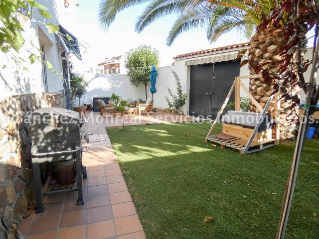 Casa adosada en Venta en Alcázar de San Juan
