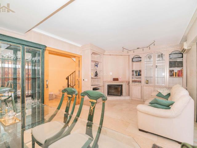 Casa adosada en venta en Alcobendas, Ensanche. Chalet adosado en venta en Calle de Valencia. Casas adosadas.