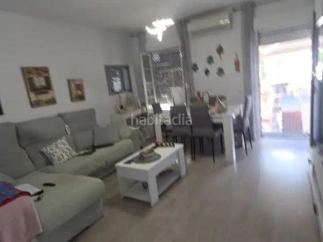 Casa adosada en venta en Alcoletge. VIVIENDA EN ALCOLETGE PARA ENTRAR A VIVIR. Casas adosadas.