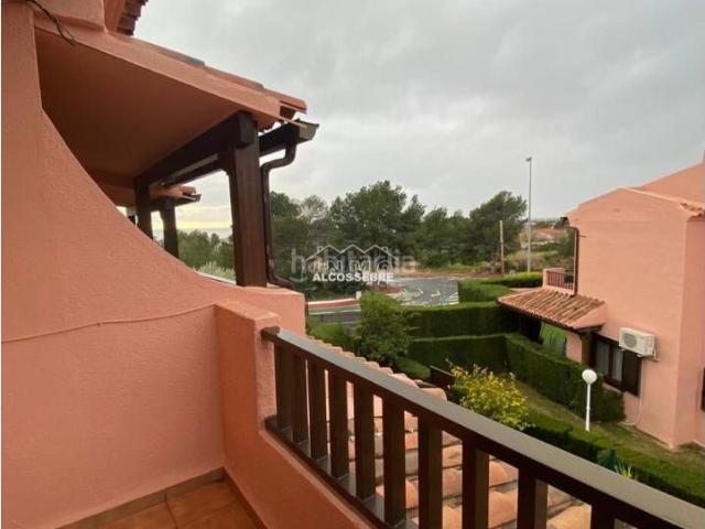 Casa adosada en venta en Alcossebre. Precioso adosado en una zona tranquila totalmente reformado. Casas adosadas.