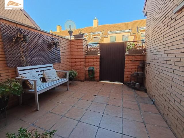 Casa adosada en venta en Aldeamayor de San Martín. Casas adosadas Aldeamayor de San.