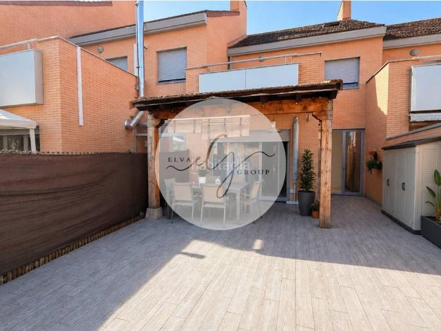 Casa adosada en venta en Aldeamayor de San Martín. Chalet adosado en Aldeamayor Golf. Casas adosadas Aldeamayor de San.
