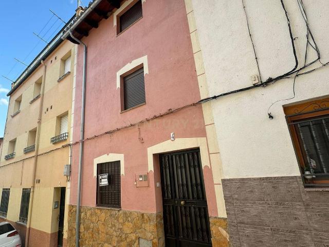 Casa adosada en Venta en Aldeanueva de la Vera