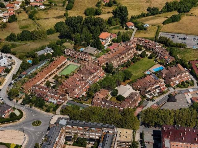 Casa adosada en Venta en Aldekoena Artatzagana Sarriena