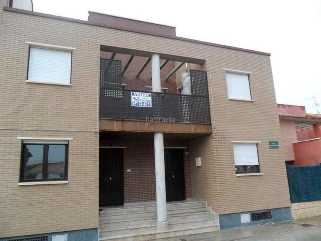 Casa adosada en venta en Alesanco. Adosado con terraza. Casas adosadas.
