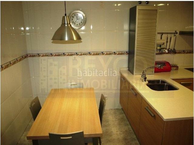 Casa adosada en venta en Alesanco. Vivienda adosada 3 habitaciones Venta Alesanco. Casas adosadas.