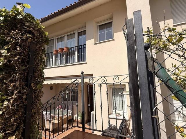 Casa adosada en Venta en Alfoz de Lloredo