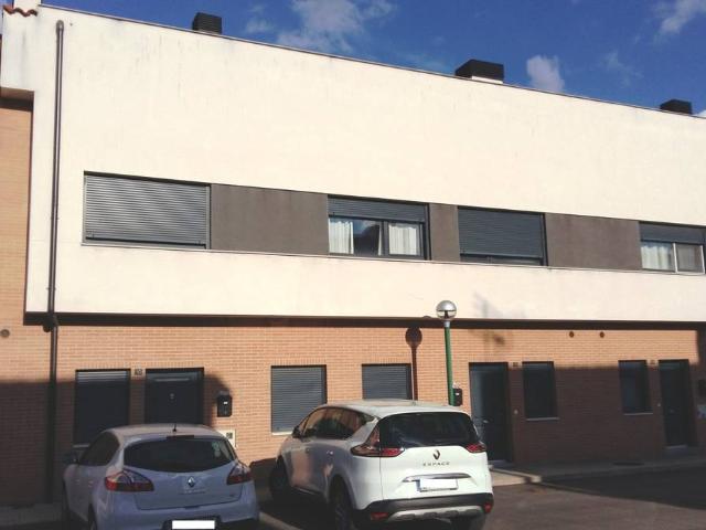 Casa adosada en Venta en Alfoz de Quintanadueñas
