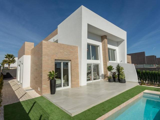Casa adosada en Venta en Algorfa