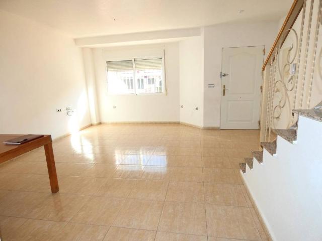 Casa adosada en Venta en Alguazas