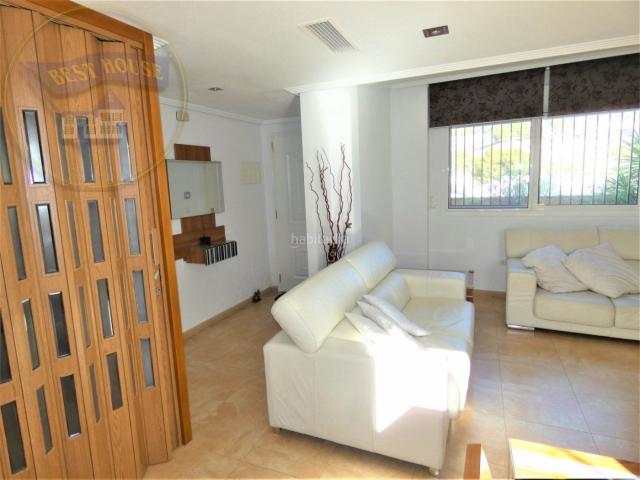 Casa adosada en venta en Alguazas. Adosado en esquina en Alguazas, 275 m. de superficie. Casas adosadas.