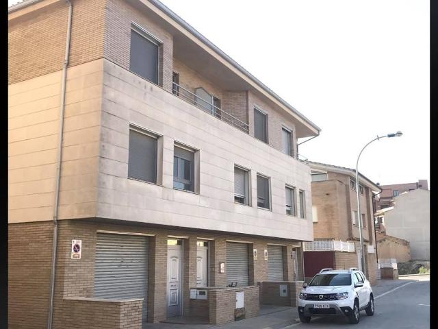 Casa adosada en Venta en Almacelles
