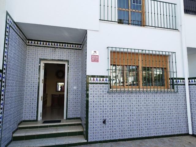 Casa pareada en venta en Almadén de la Plata. Casa en Almadén de la Plata, bonito pueblo de sierra. Casas pareadas Almadén de la.