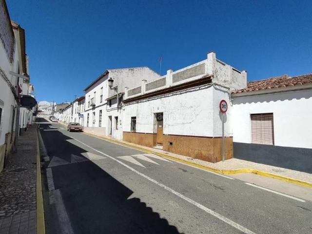 Casa adosada en venta en Almadén de la Plata. Casas adosadas Almadén de la.