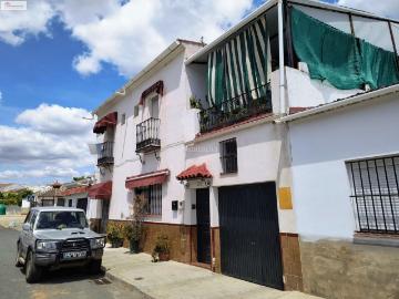 Casa adosada en venta en Almadén de la Plata. SE VENDE CASA FERRERA EN ALMADÉN DE LA PLATA. Casas adosadas Almadén de la.