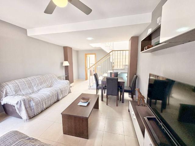 Casa adosada en Venta en Almayate