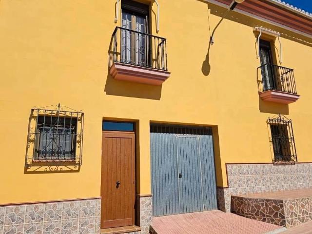 Casa adosada en Venta en Almayate