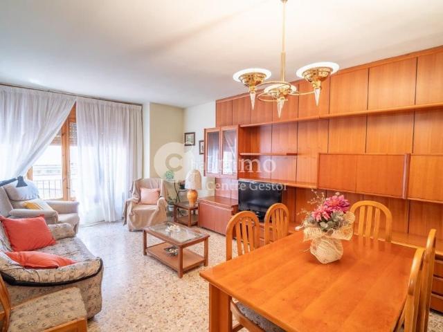 Casa adosada en venta en Almenar. Casa Chalet adosado en venta en SEGRIA, Almenar. Casas adosadas.