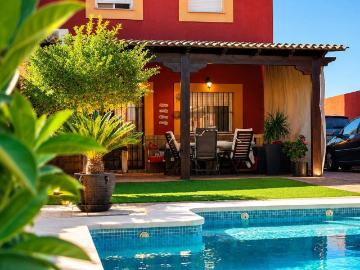 Casa adosada en Venta en Almensilla