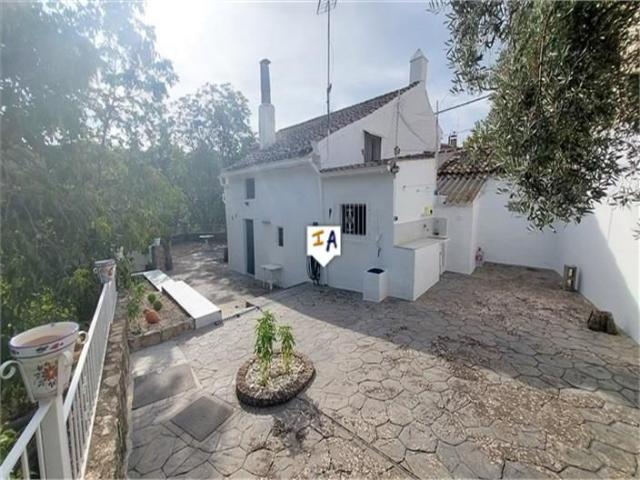 Casa adosada en Venta en Almedinilla