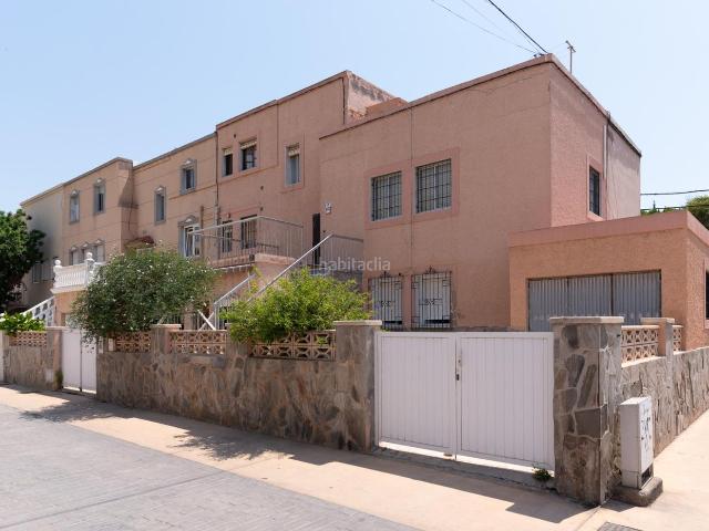 Casa adosada en venta en Almería, Ciudad Jardín Tagarete El Zapillo. VIVIENDA EN CIUDAD JARDIN. Casas adosadas.