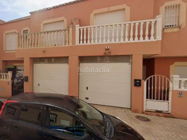 Casa adosada en venta en Almería, La Chanca Pescadería. Casas adosadas.