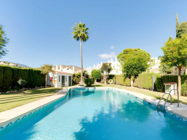 Casa adosada en venta en Almería, Nueva Andalucía. Casa Adosada en venta en Nueva Andalucía. Casas adosadas.
