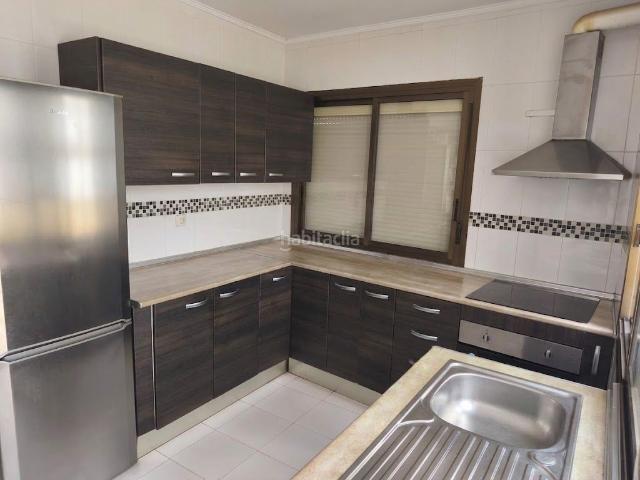 Casa adosada en venta en Almería, San Luis. Casas adosadas.
