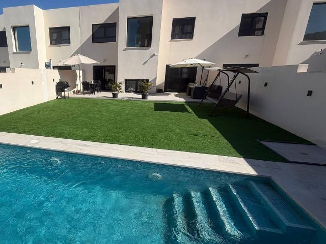 Casa adosada en Venta en Almerimar