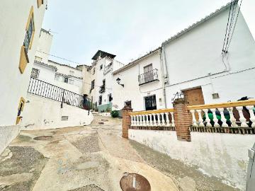 Casa adosada en Venta en Almogía