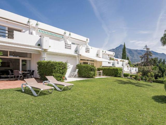 Casa adosada en Venta en Aloha