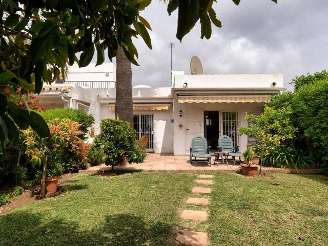 Casa adosada en Venta en Aloha