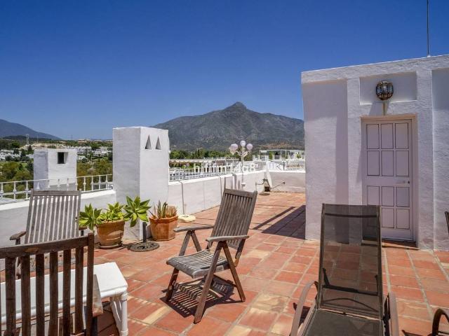 Casa adosada en Venta en Aloha