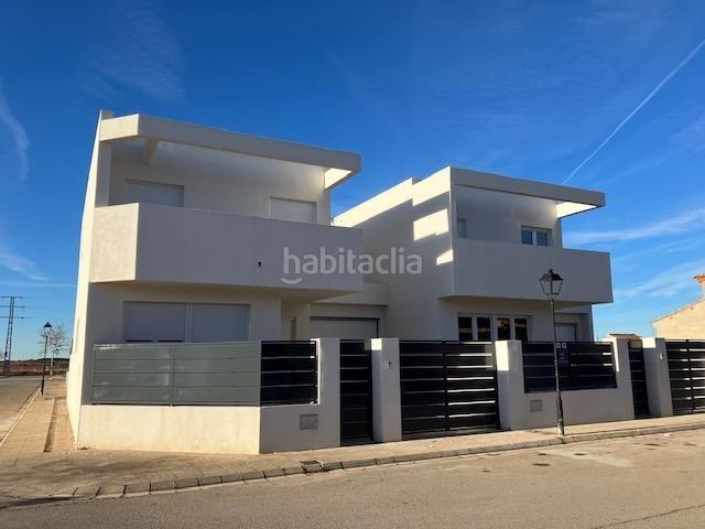 Casa adosada en venta en Alpera. VIVIENDAS UNIFAMILIARES EN ALPERA. Casas adosadas.