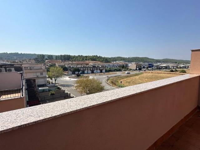 Casa adosada en Venta en Artés